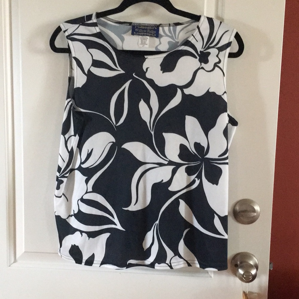 Women’s sleeveless blouse.